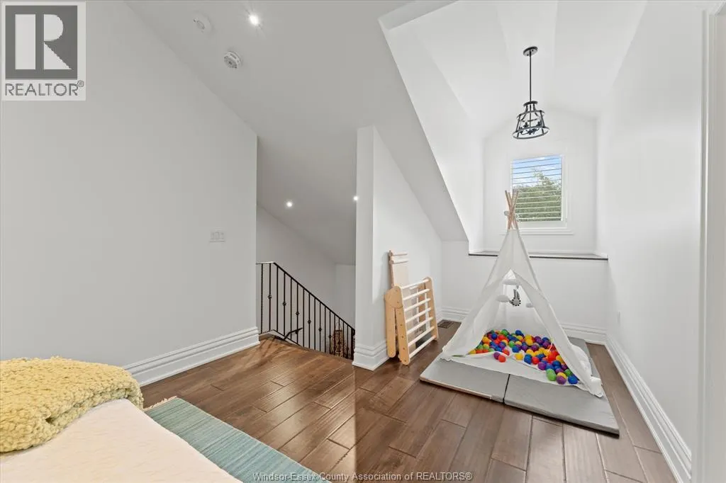 540 KENNEDY DRIVE West
