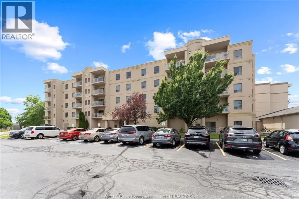 315 VILLAGE GROVE Unit# 505