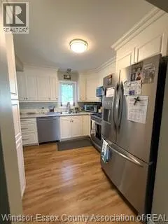 641 Point Pelee DRIVE