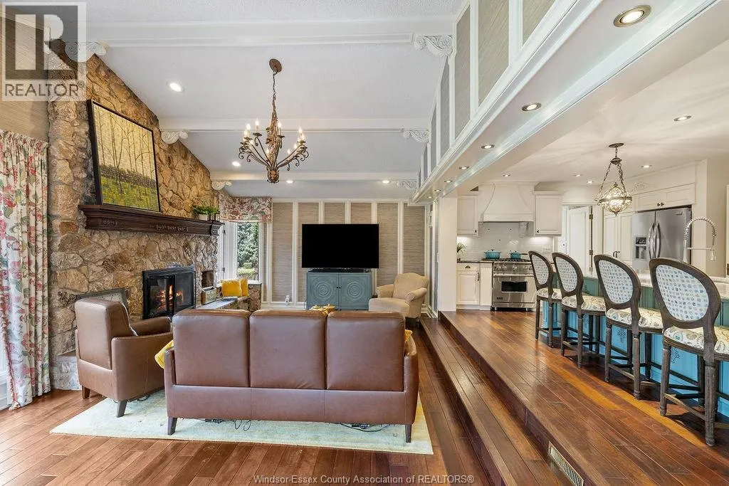 1255 TANGLEWOOD COURT