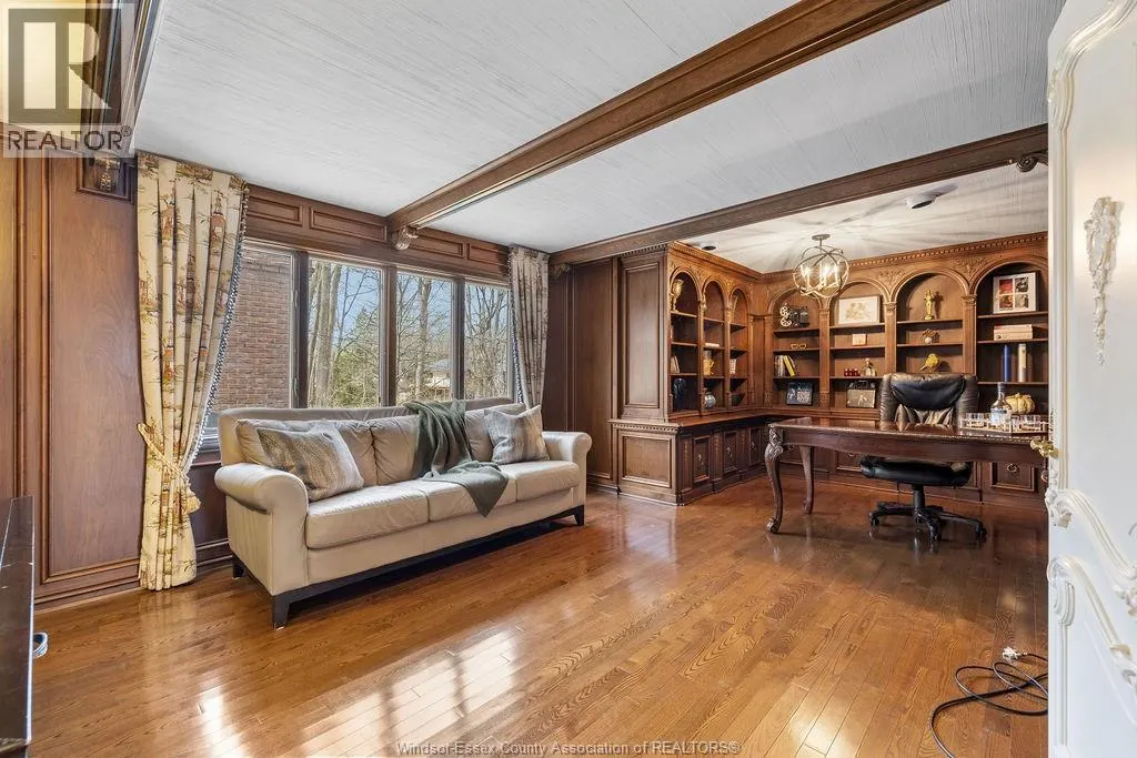 1255 TANGLEWOOD COURT