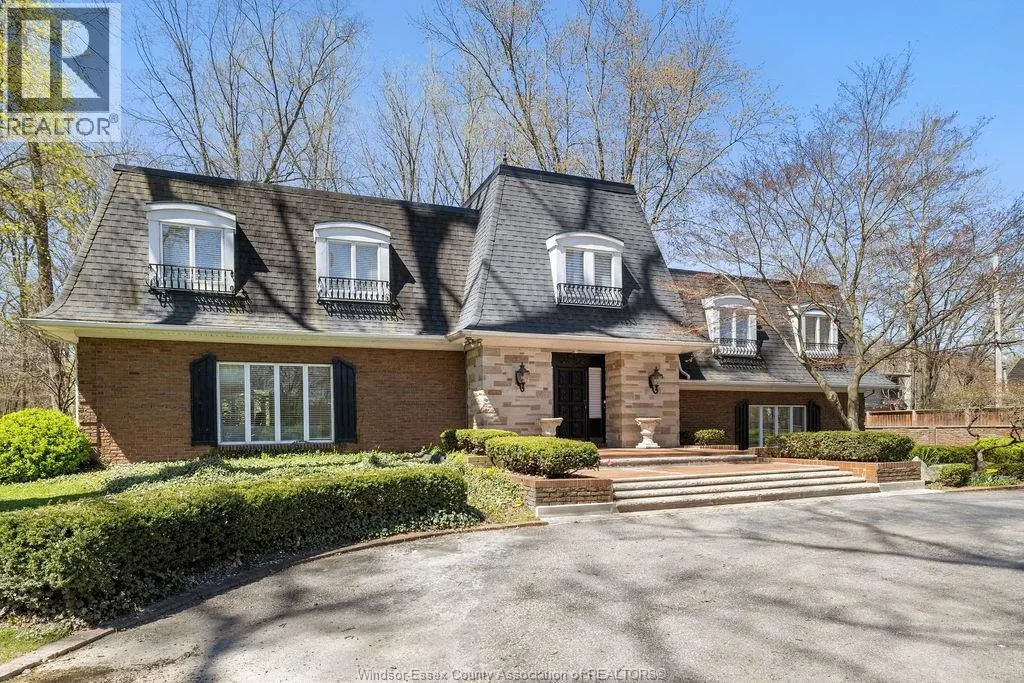 1255 TANGLEWOOD COURT