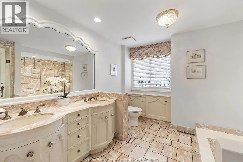 1255 TANGLEWOOD COURT