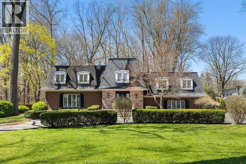 1255 TANGLEWOOD COURT