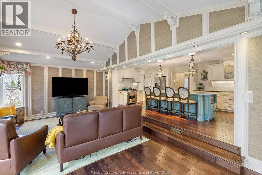 1255 TANGLEWOOD COURT