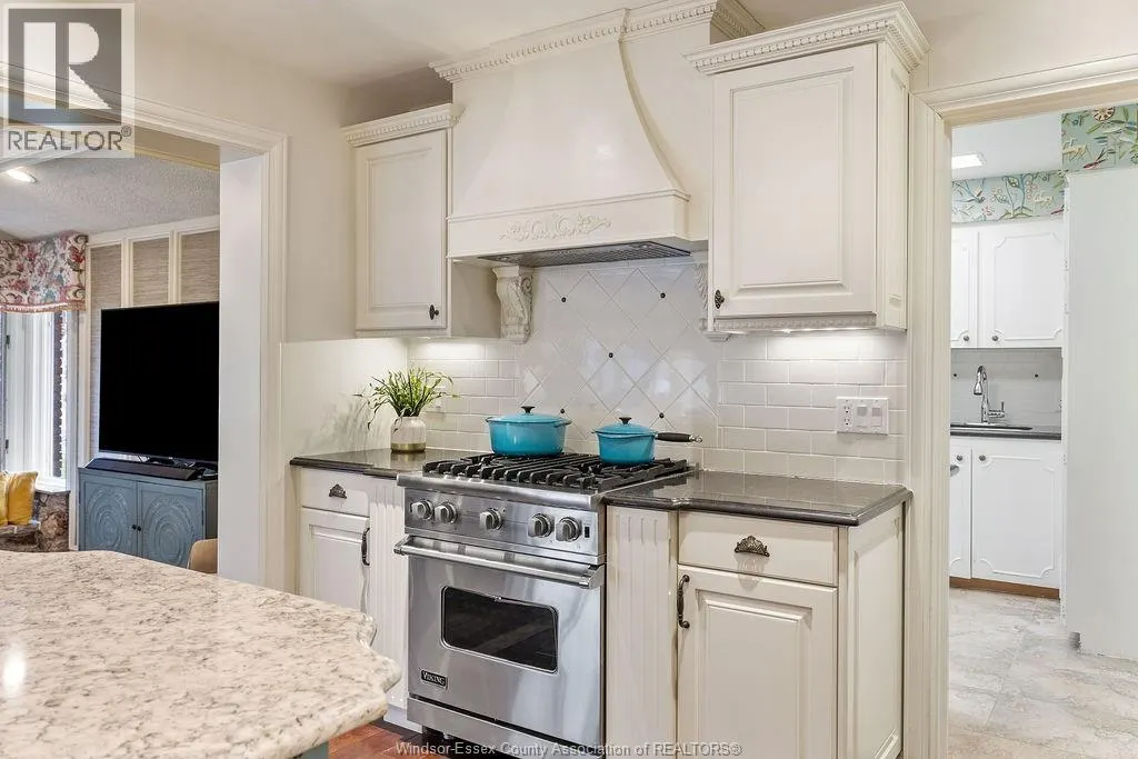 1255 TANGLEWOOD COURT