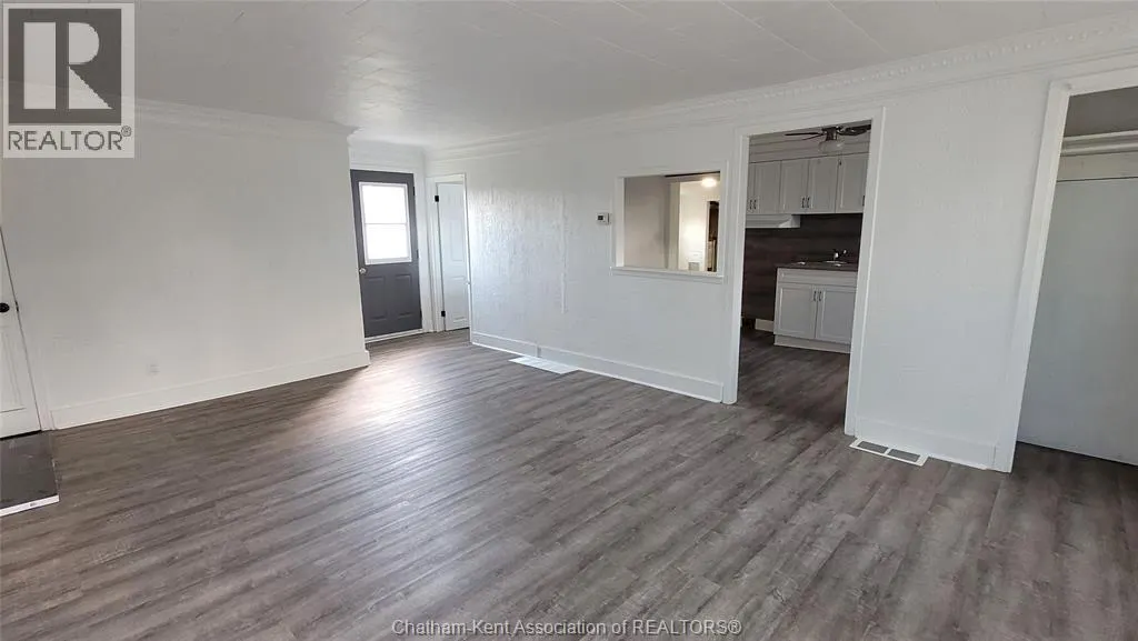 6 Canary CRESCENT