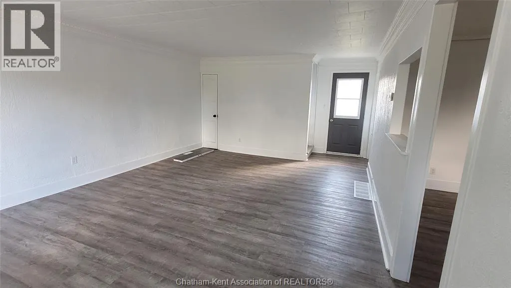 6 Canary CRESCENT