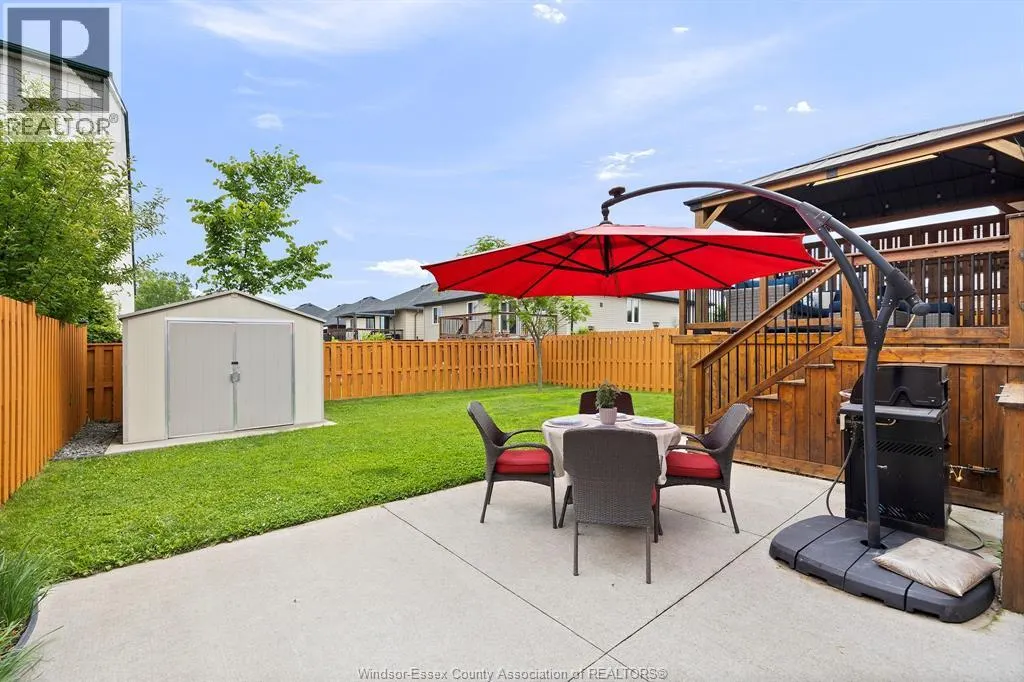 2908 MCROBBIE CRESCENT