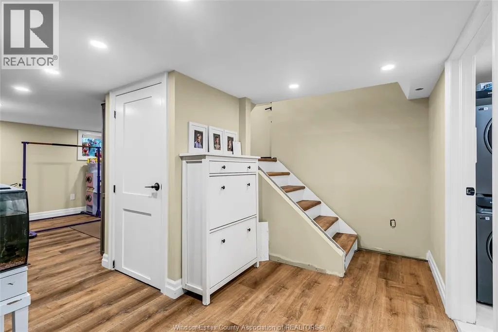 727 ARGYLE ROAD