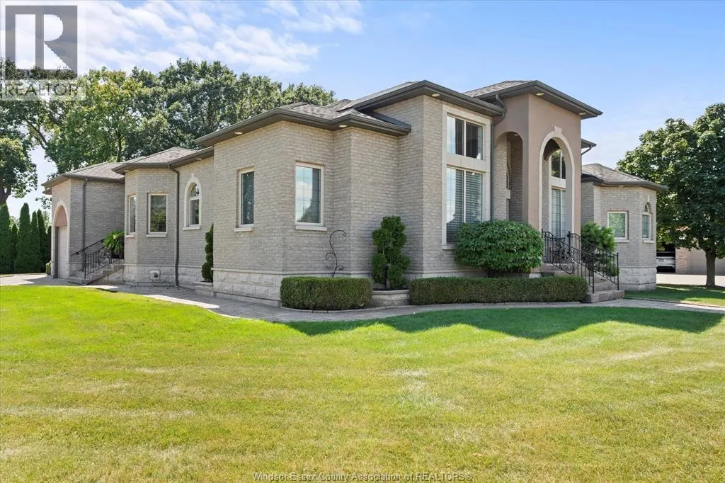 125 LINKS DRIVE