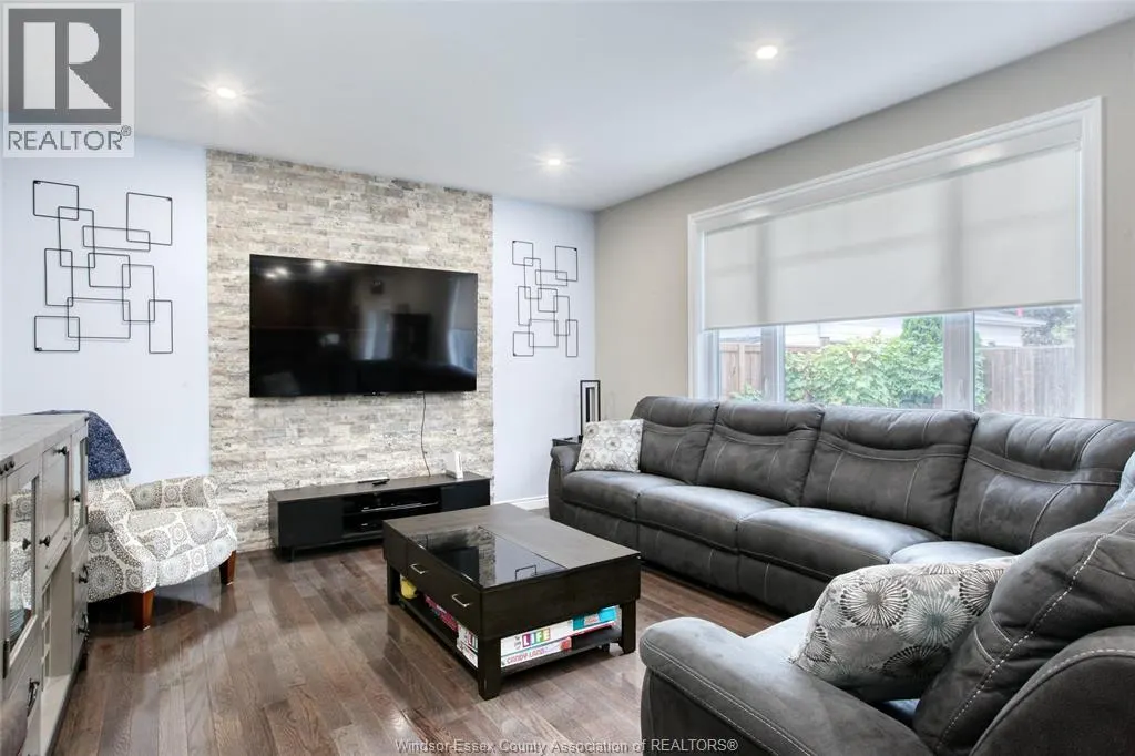 171 RIVERVIEW AVE.