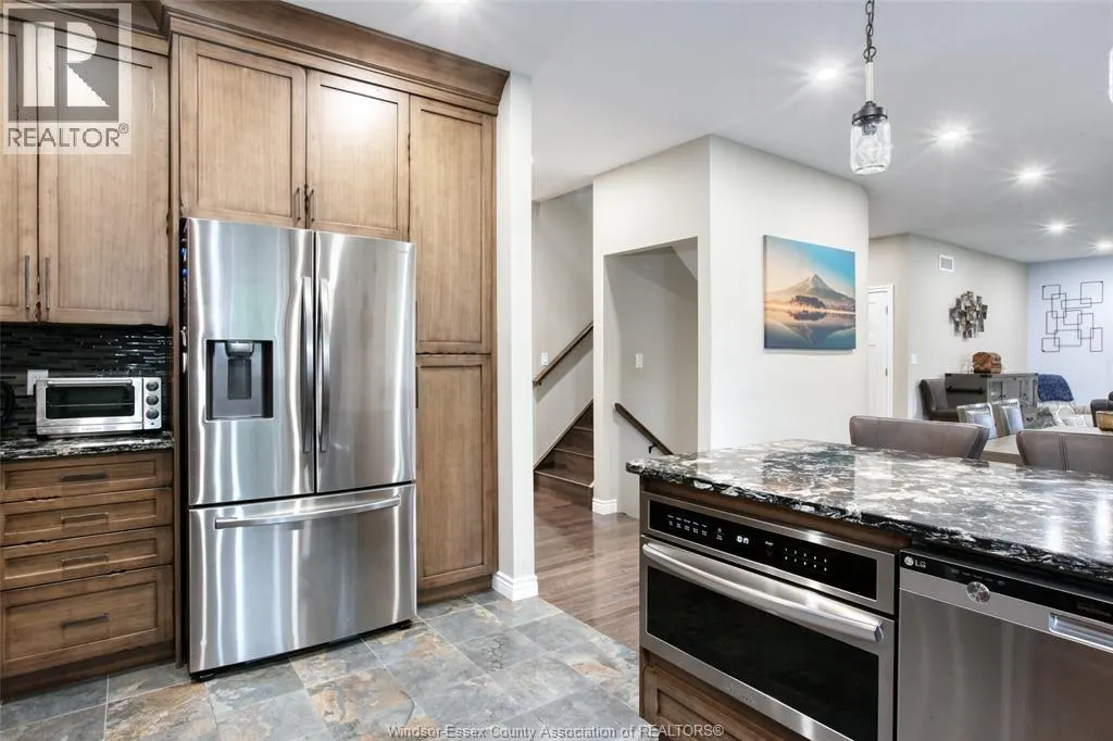 171 RIVERVIEW AVE.