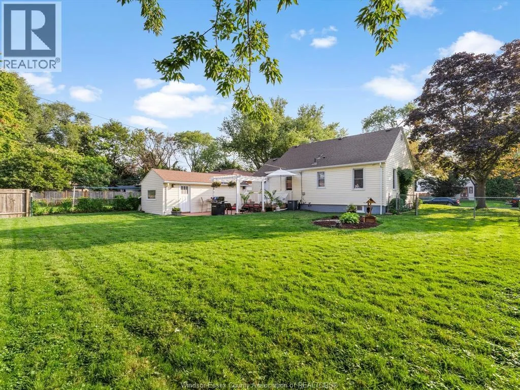 3265 BYNG ROAD