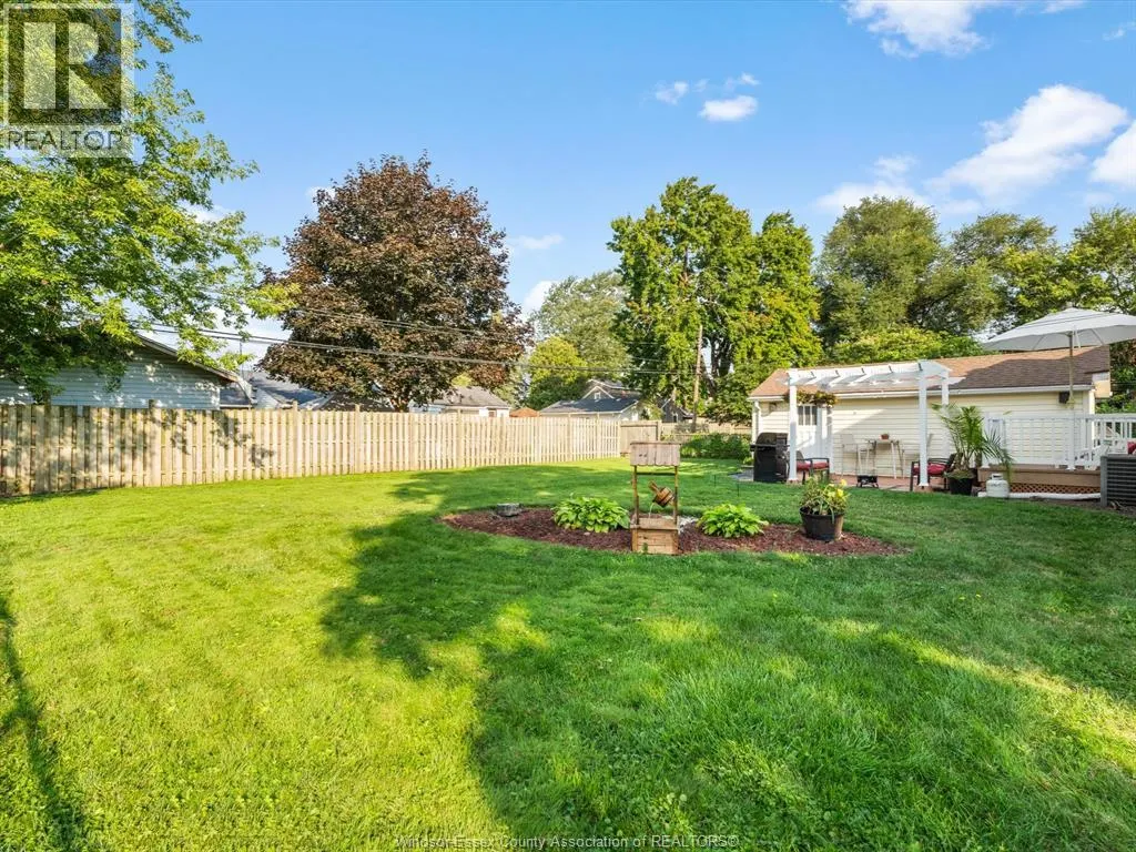 3265 BYNG ROAD