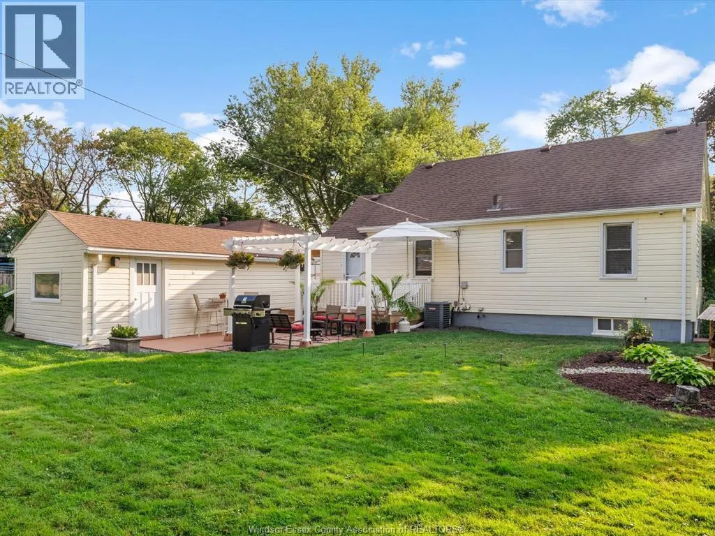 3265 BYNG ROAD