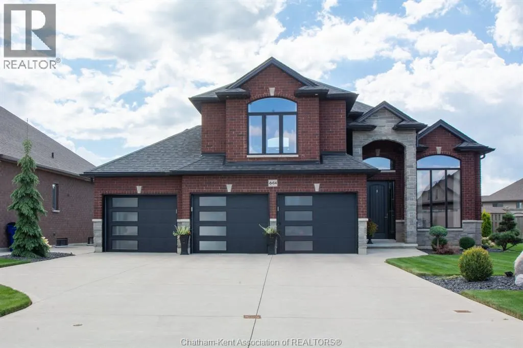 64 Valencia DRIVE