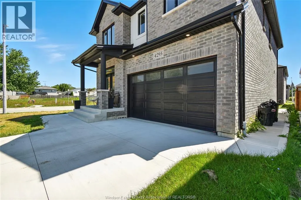 4295 JOHN ROSS COURT