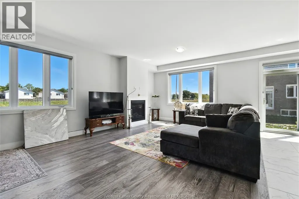 4295 JOHN ROSS COURT