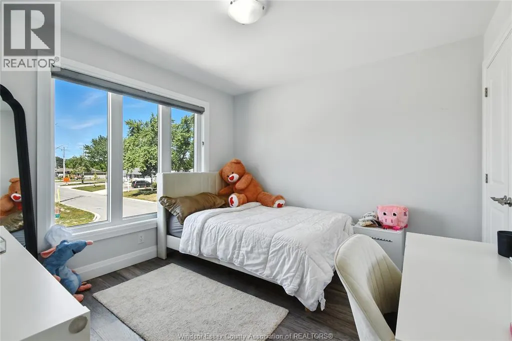 4295 JOHN ROSS COURT