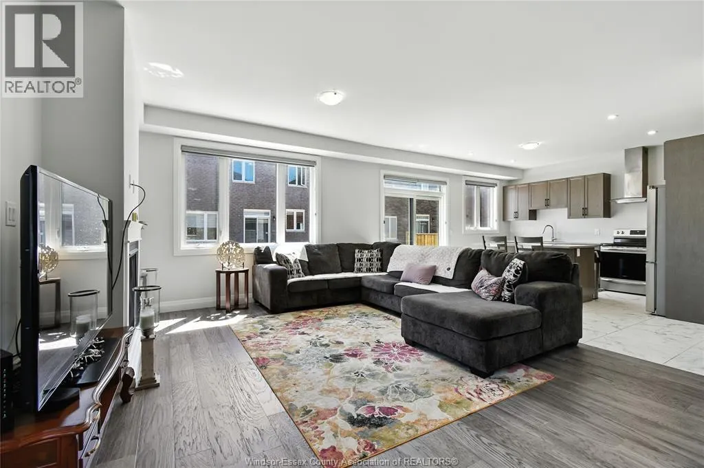 4295 JOHN ROSS COURT