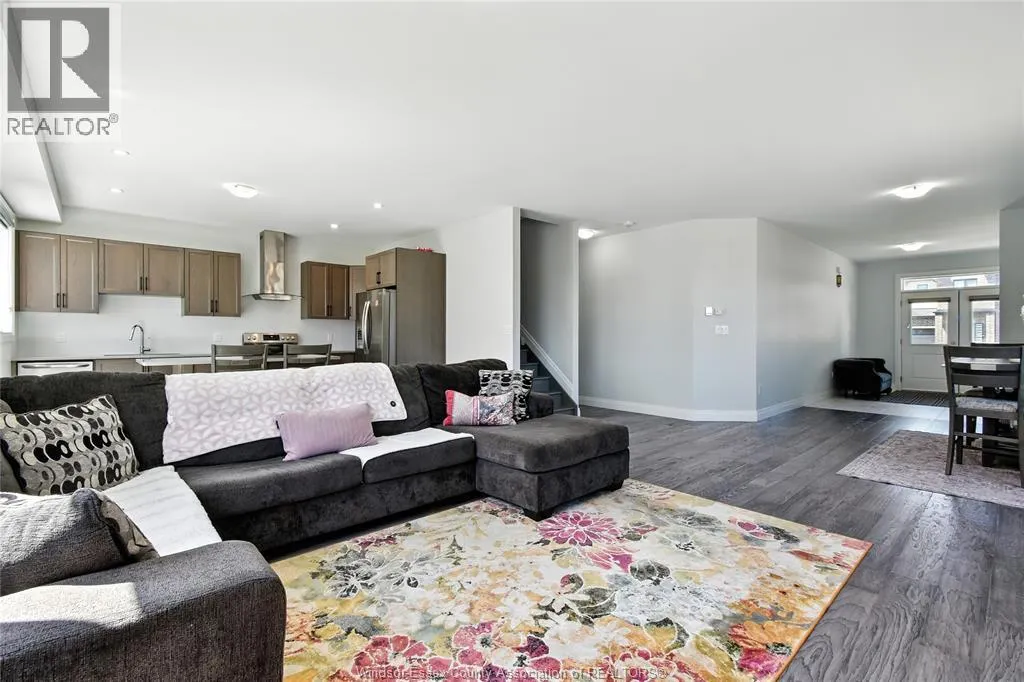 4295 JOHN ROSS COURT