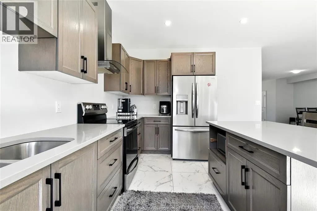 4295 JOHN ROSS COURT