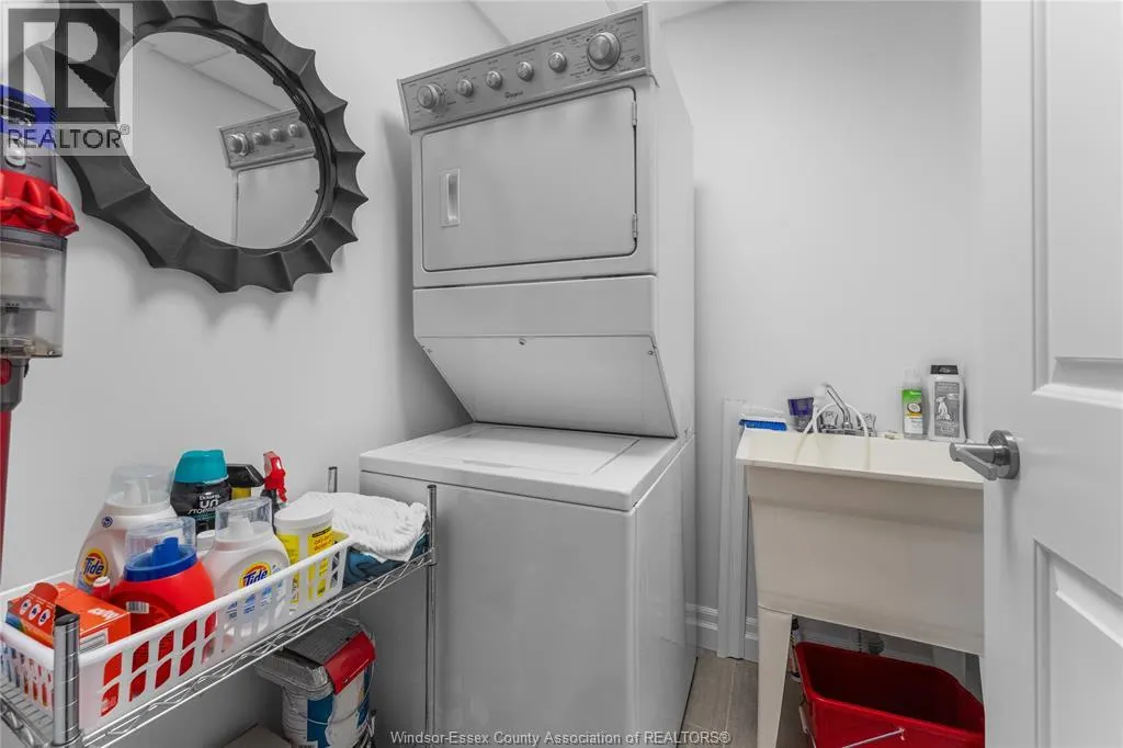 250 Manning ROAD Unit# 204
