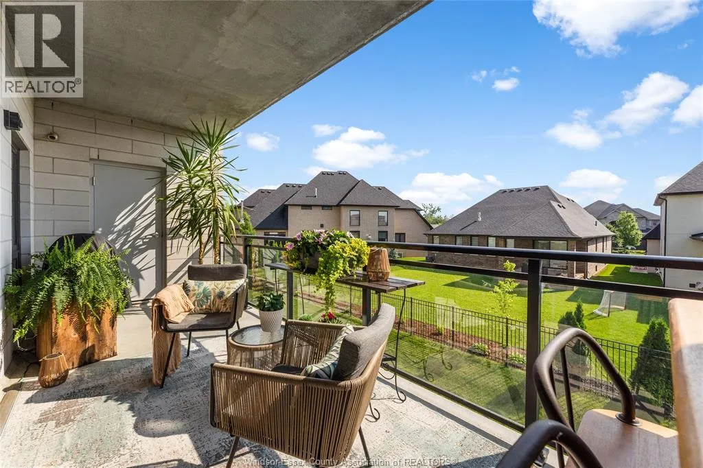 250 Manning ROAD Unit# 204