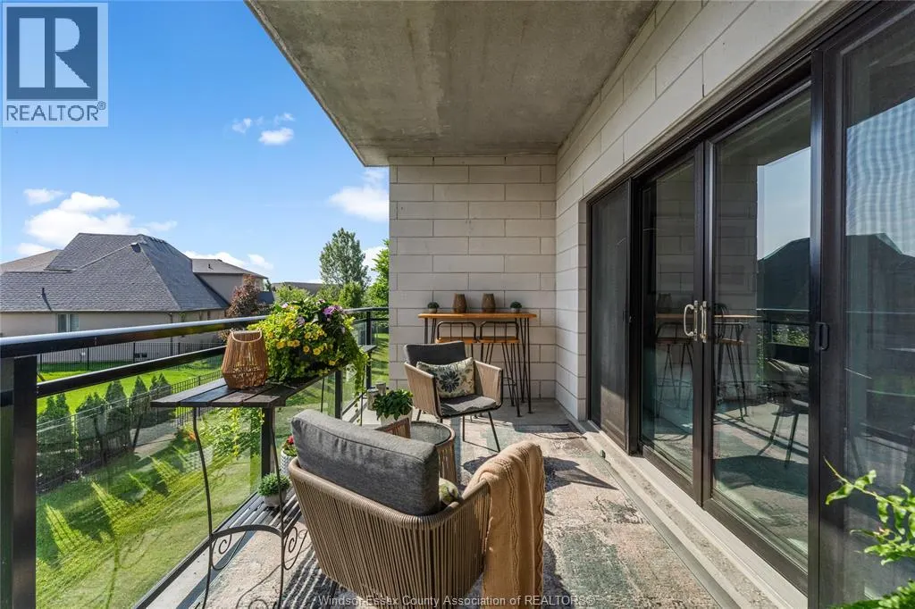 250 Manning ROAD Unit# 204