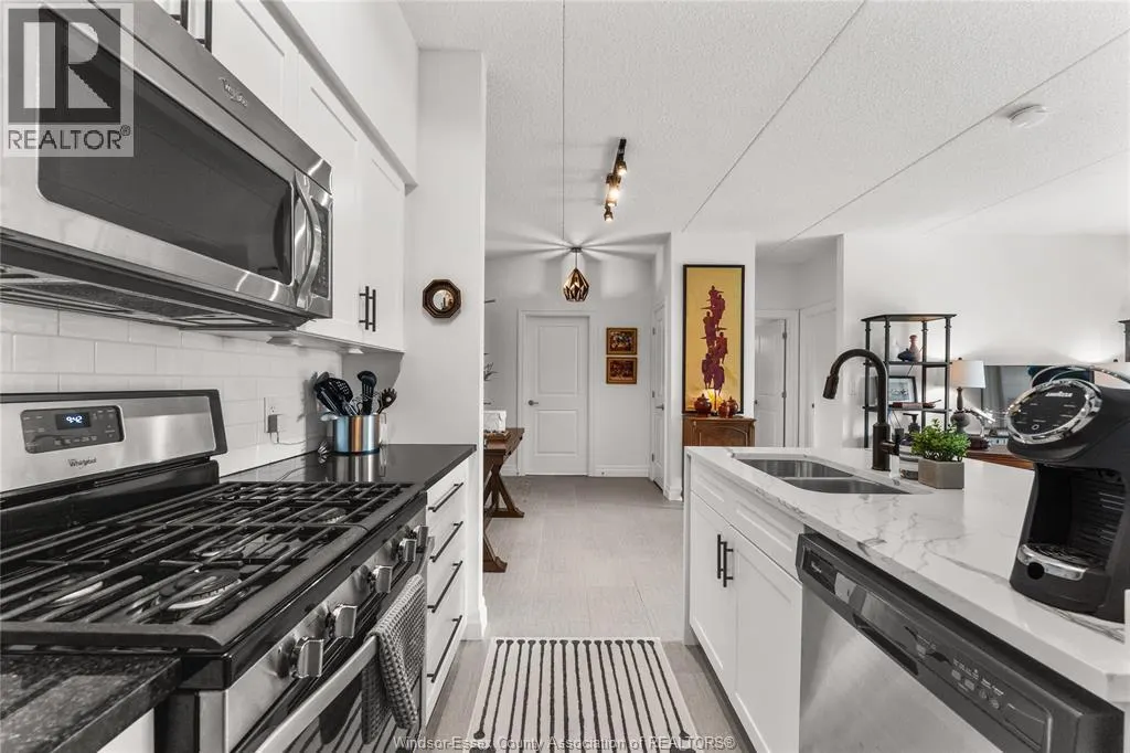 250 Manning ROAD Unit# 204
