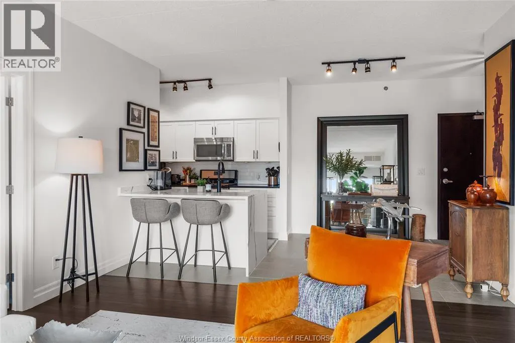 250 Manning ROAD Unit# 204
