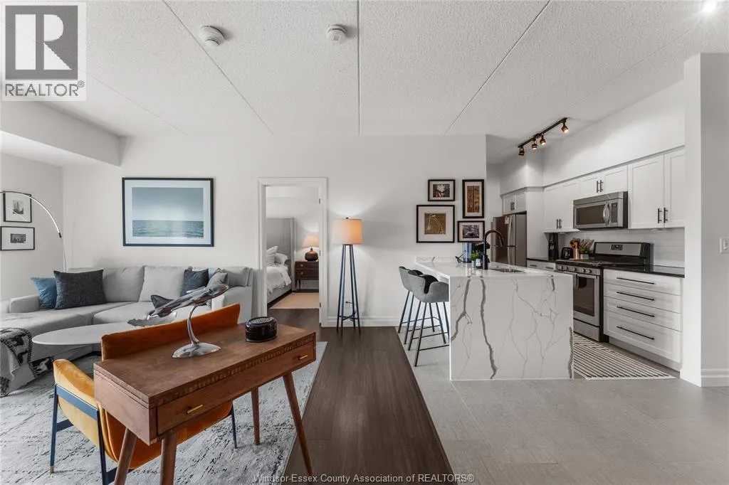 250 Manning ROAD Unit# 204