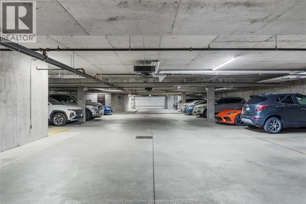 250 Manning ROAD Unit# 204