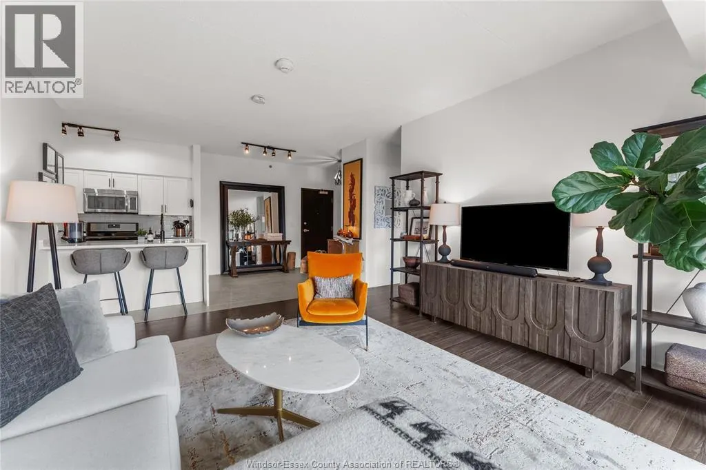 250 Manning ROAD Unit# 204