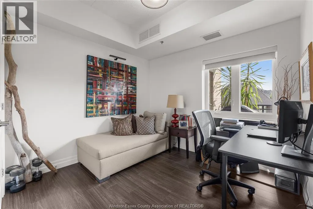 250 Manning ROAD Unit# 204