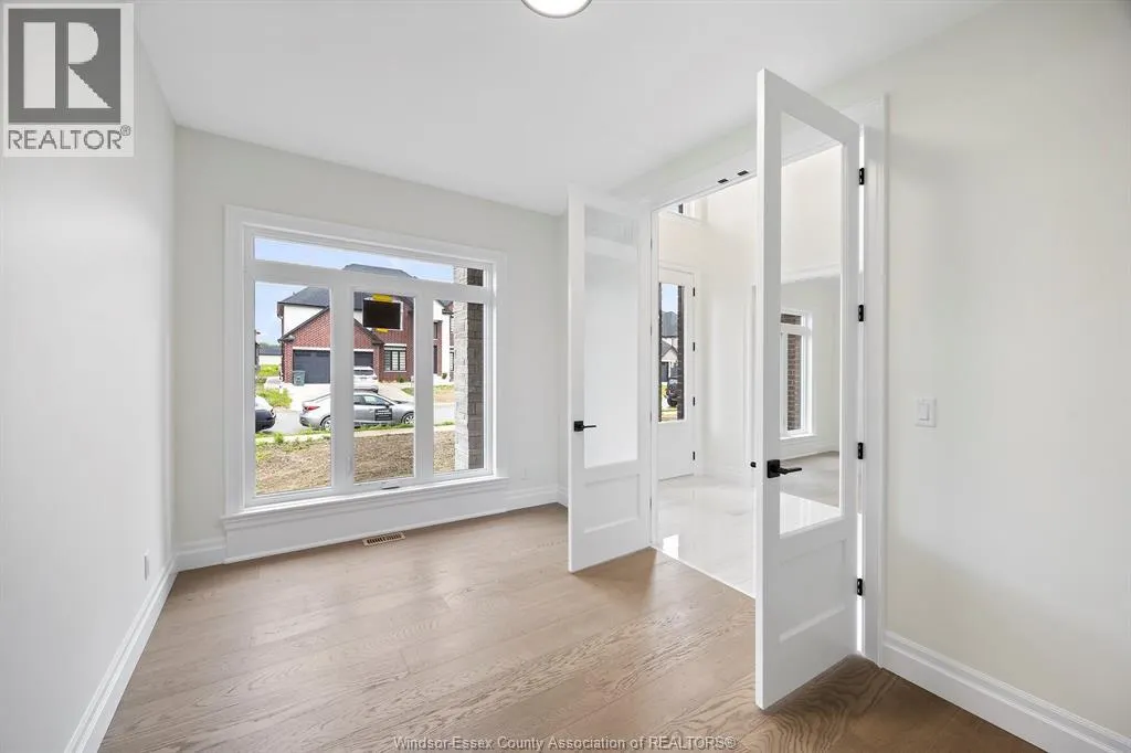545 ORCHARDS CRESCENT