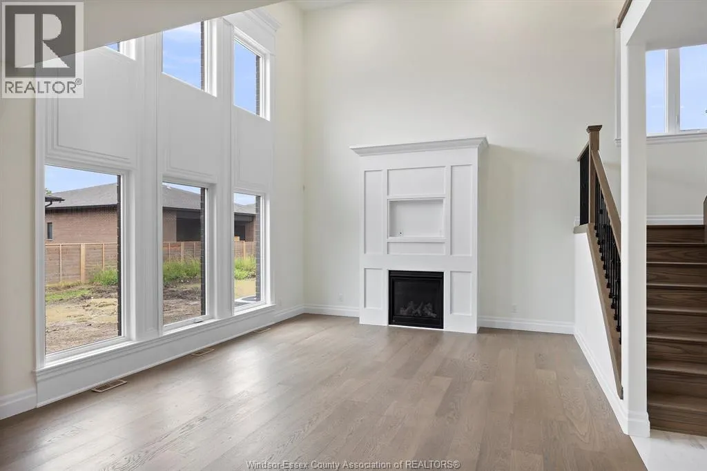 545 ORCHARDS CRESCENT