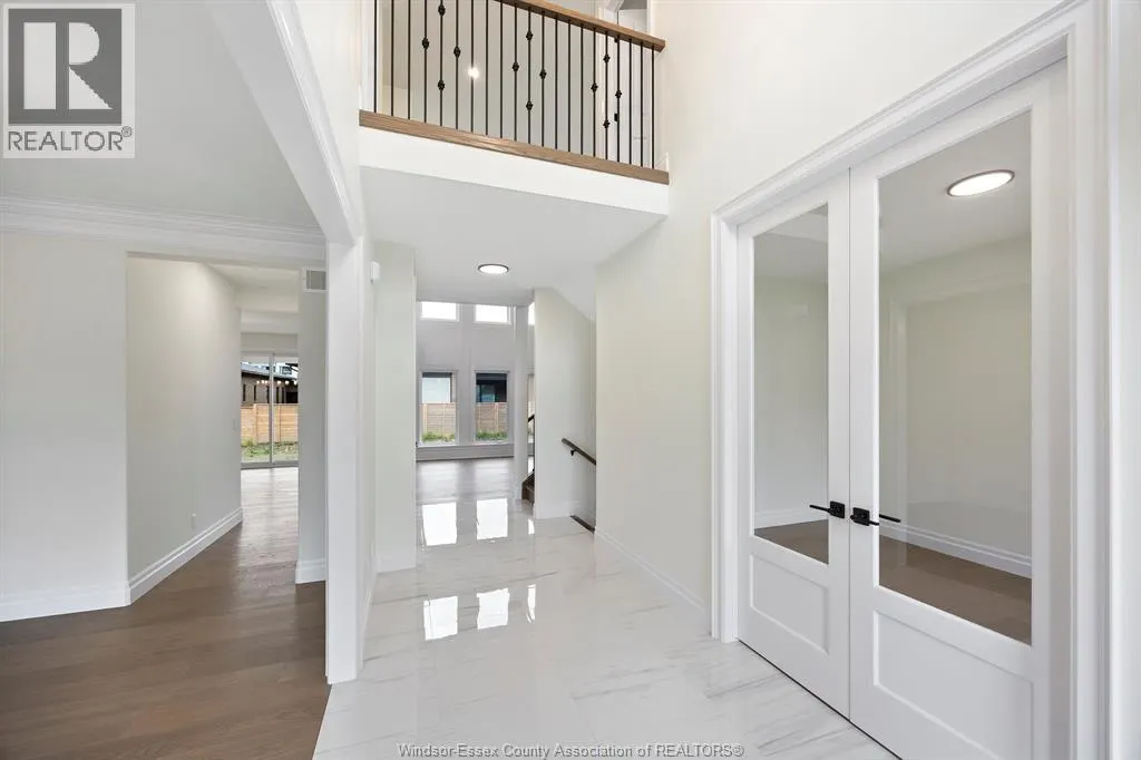 545 ORCHARDS CRESCENT