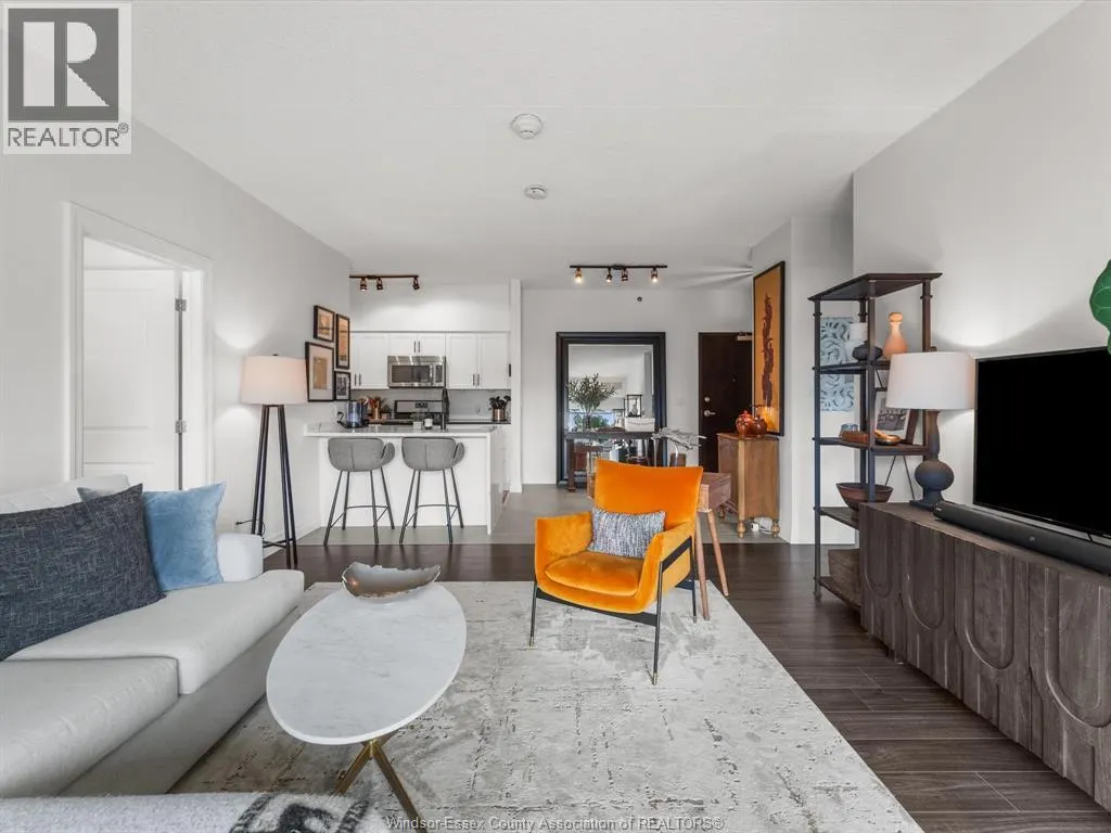250 Manning ROAD Unit# 204
