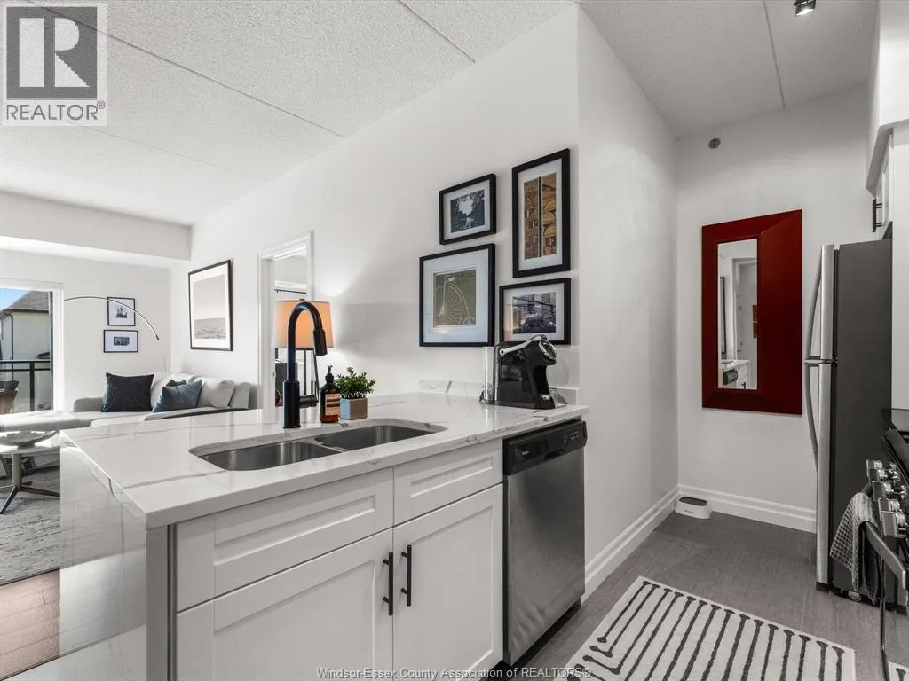 250 Manning ROAD Unit# 204