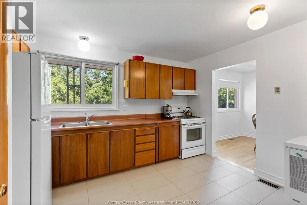 1552 STRATFORD