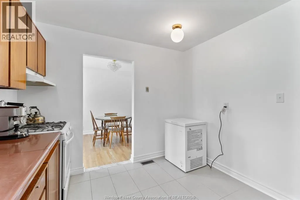 1552 STRATFORD
