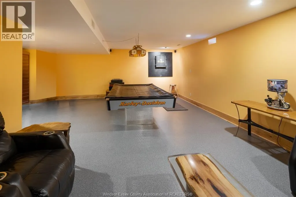 453 ELMSTEAD