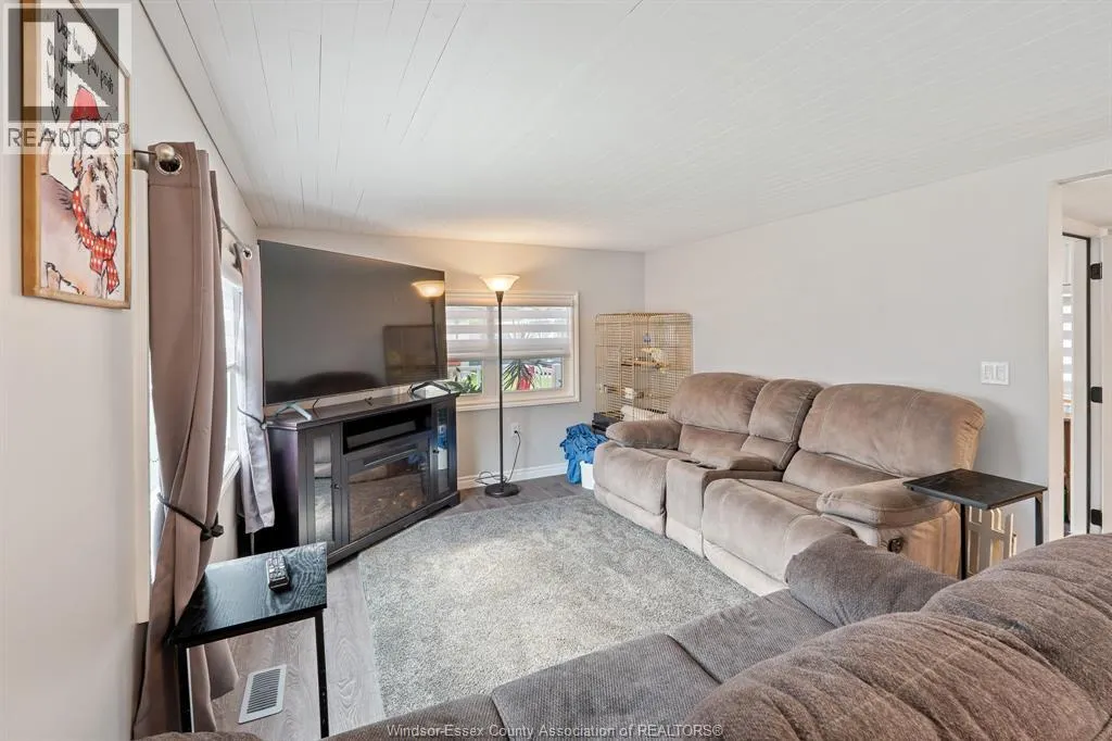 138 Dana DRIVE
