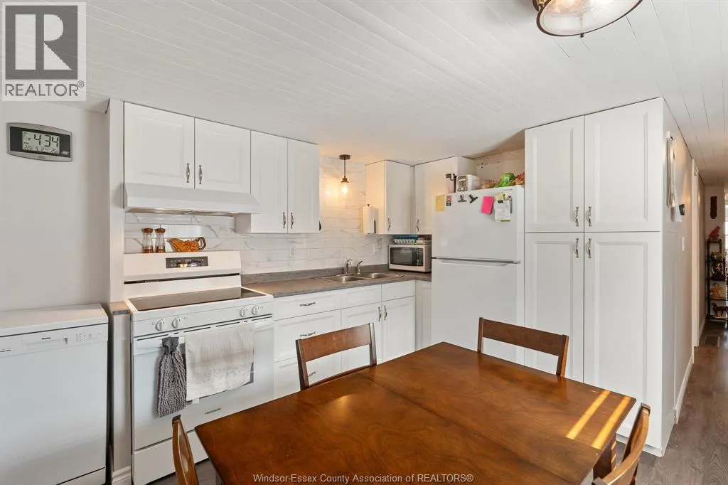 138 Dana DRIVE