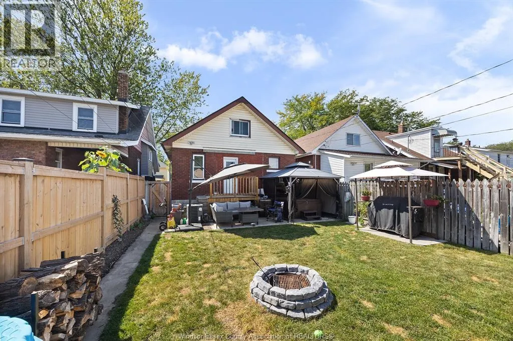 1434 GLADSTONE