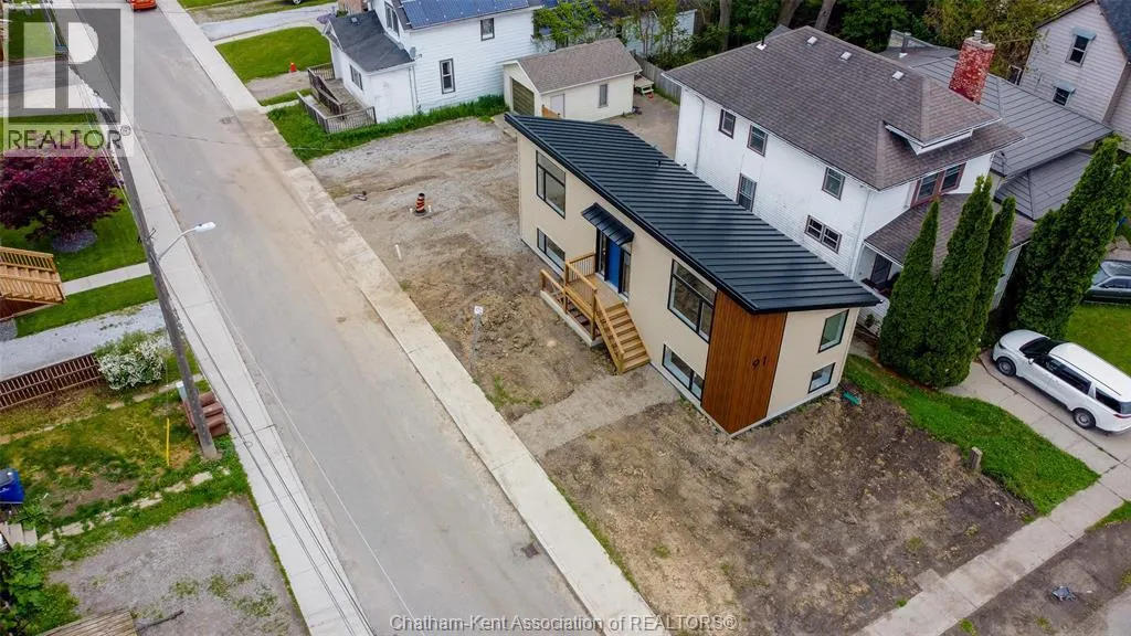 91 Adelaide STREET South