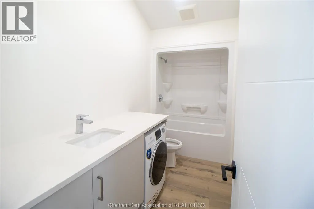 91 Adelaide STREET South