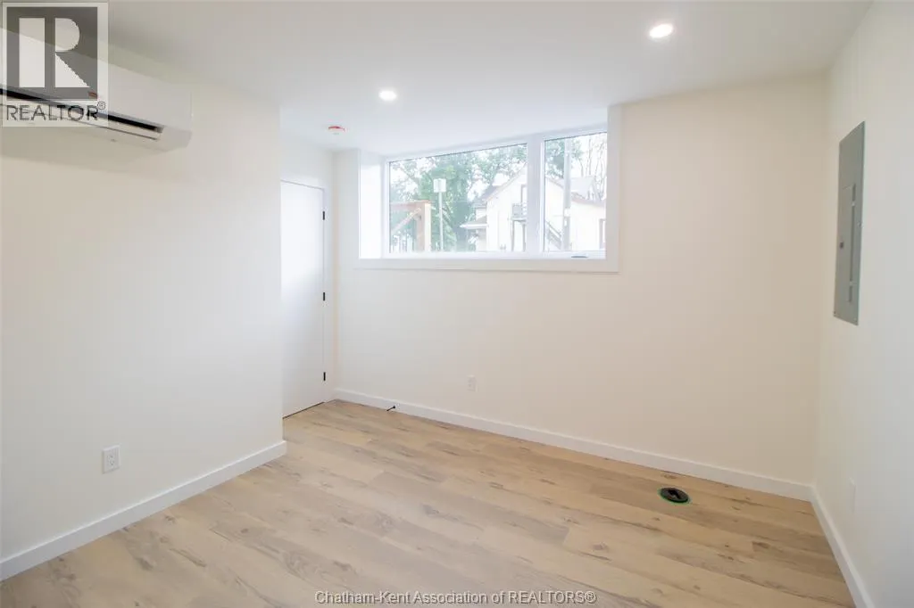 91 Adelaide STREET South